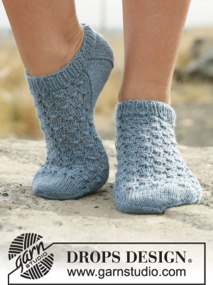 DROPS Neptunia Socks										