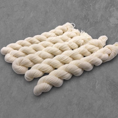 Undyed Yarn Happy Feet Sock Minis										 - Undyed / Ecru 5 x 20g