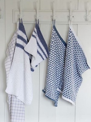 DROPS Cottage Charm Towels & Dish Cloths										