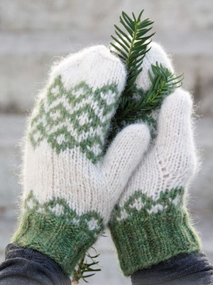 DROPS Christmas Magic Mitts										
