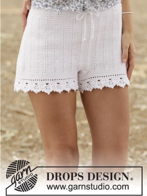 DROPS Elly May Crochet Shorts in Safran										