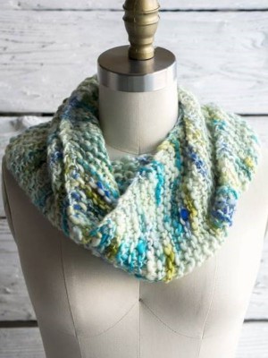 Manos Flecha Cowl										