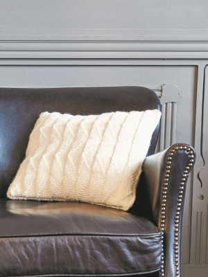 Patons Alpaca Moments Johanna Cushion										
