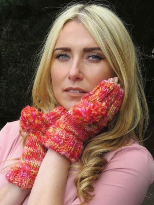 Lousia Harding L15-09 Fingerless Mittens										