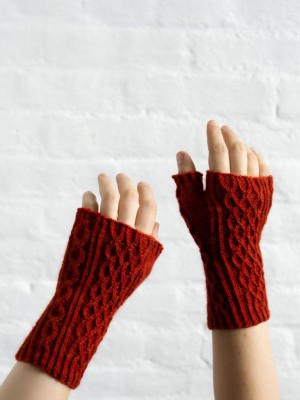Manos Hasbroucks Mitts in Alpaca Heather										