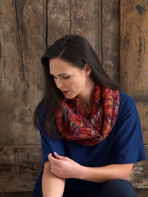 Manos Rise & Run Cowl in Maxima										