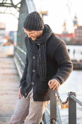 Patons Merino Moments Men's Hat & Scarf Set										