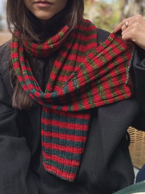 Urth Yarns Sleigh Tracks Scarf										