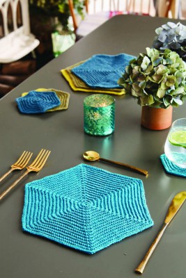 Cute Comforts Knit KITS - Hexi Placemats										
