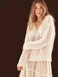 Vela V-Neck Jumper