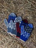 Berries Mittens