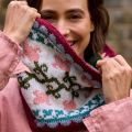 West Yorkshire Spinners Golden Lily Reversable Cowl Kit
