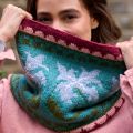 West Yorkshire Spinners Golden Lily Reversable Cowl Kit