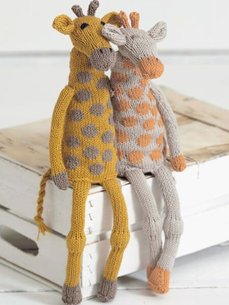 Toy knitting patterns at Laughing Hens: free giraffe knitting pattern