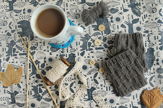 One Ball Challenge: free fingerless glove knitting pattern on Laughing Hens