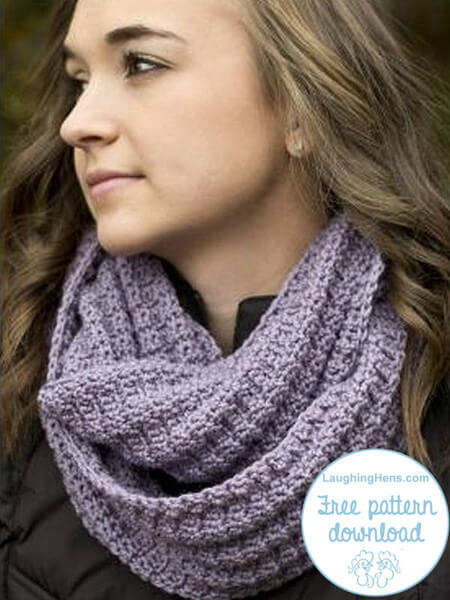 Free crochet patterns for beginners: textured cowl download on Laughing Hens