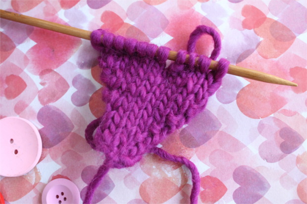 One ball challenge: last minute free Valentine's Day knitting pattern