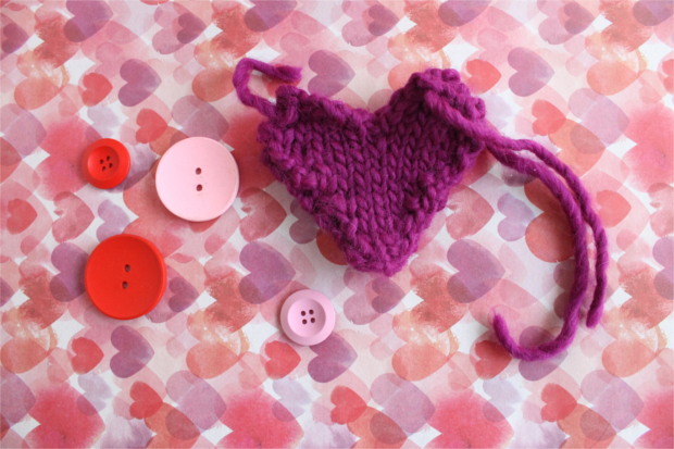 One ball challenge: last minute free Valentine's Day knitting pattern