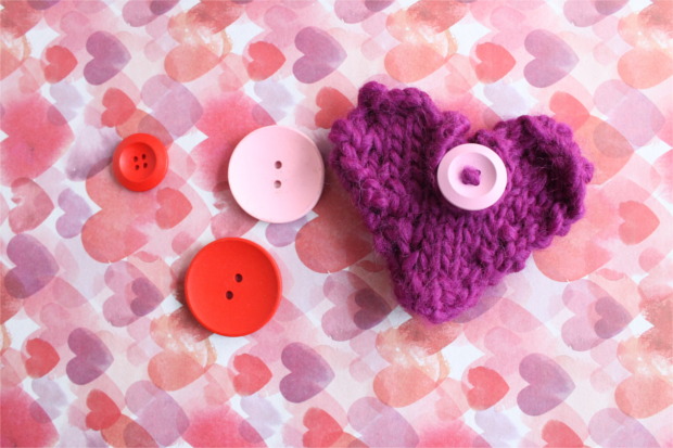 One ball challenge: last minute free Valentine's Day knitting pattern