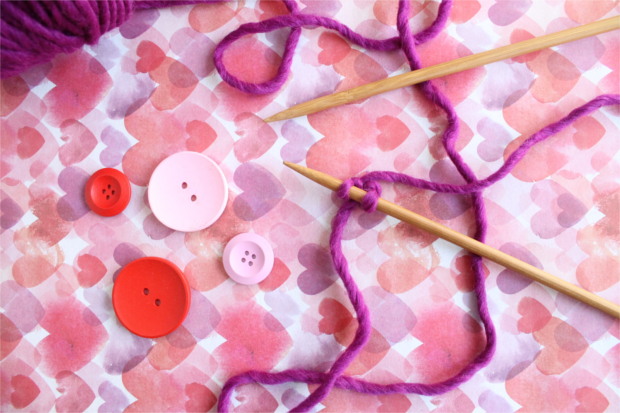 One ball challenge: last minute free Valentine's Day knitting pattern